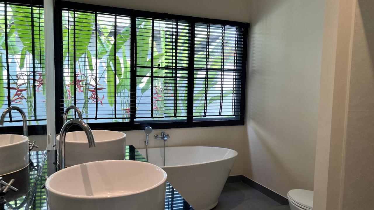 Plunge Tropic Villas 2 Naiharn Rawai Buitenkant foto